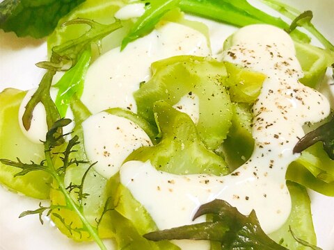 ブロッコ—リーの茎のやわらか煮●マヨーグルトソース